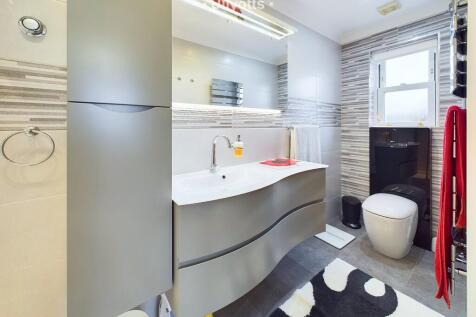 master ensuite