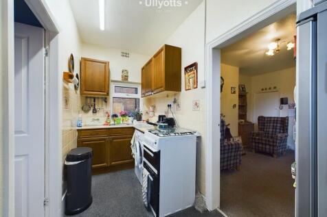 Flat 1 Kitchen