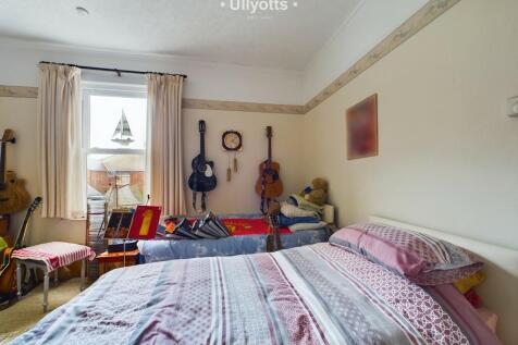 Flat 2 Bedroom