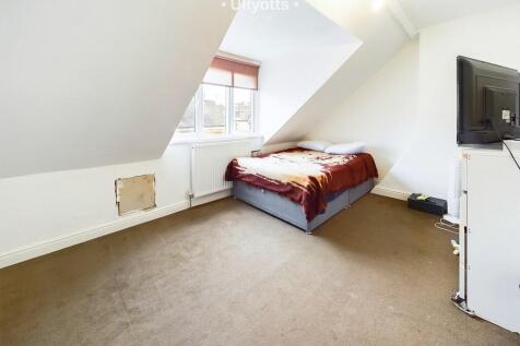 Flat 2 Bedroom 1