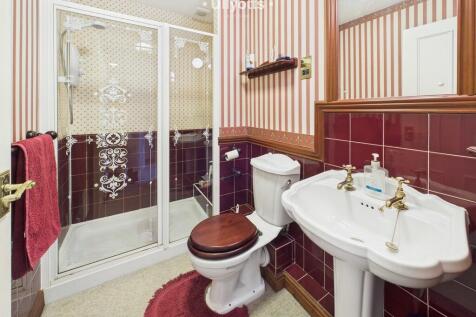 Master Ensuite