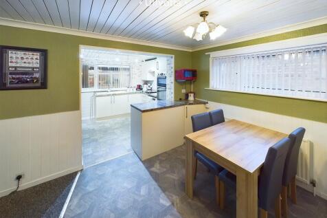 Kitchen / Dining ...