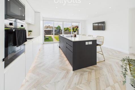Kitchen/Dining Ar...