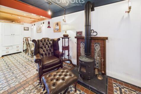 Feature Fireplace