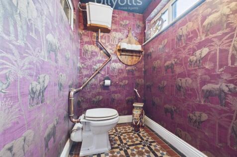 Downstairs wc