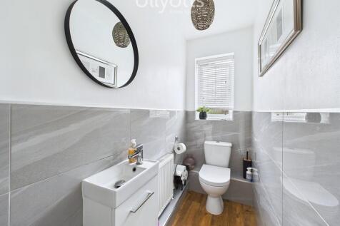 Cloakroom/WC