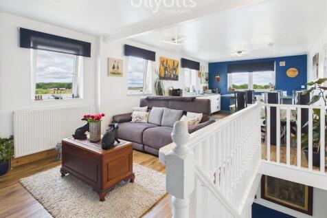 Open Plan Lounge/...