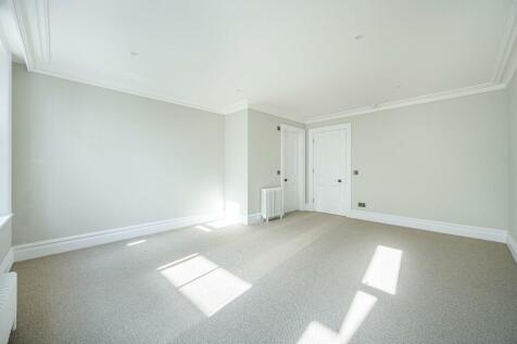 FLAT 4
