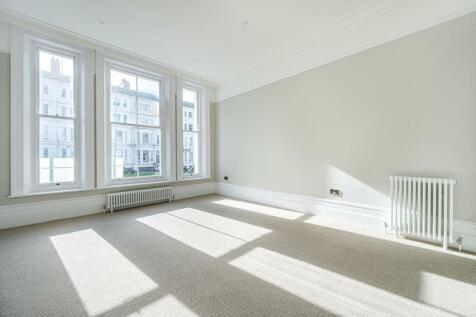 FLAT 4