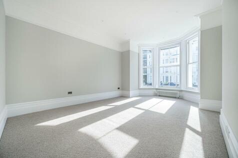 FLAT 2