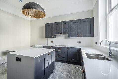 FLAT 2