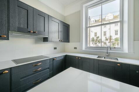 FLAT 2