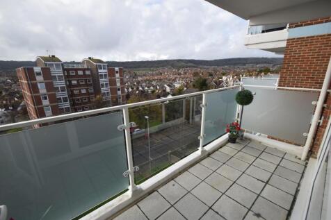 27 Arlington House  balcony.JPG