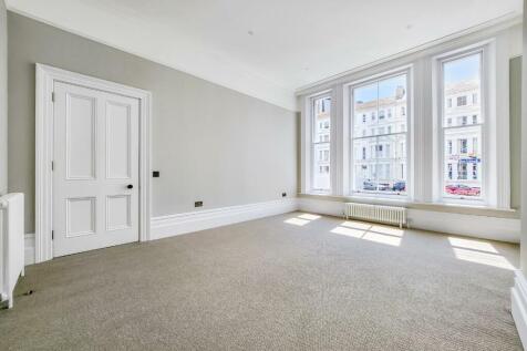 SHOW FLAT