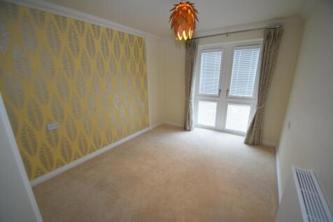 51 Allingham Lodge bed 1.JPG