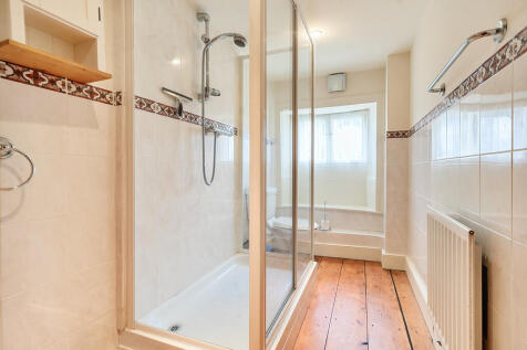 En-Suite Shower R...