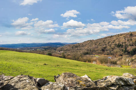 Views along the V...