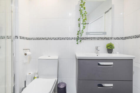 En-Suite Shower R...
