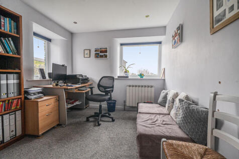 Study / Bedroom 3