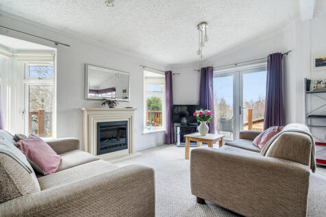 Open Plan Living/...