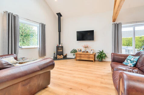 Open-Plan Living/...