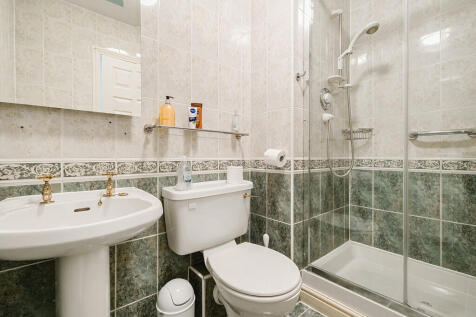 En-Suite Shower R...