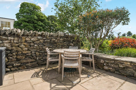 Rear Courtyard
