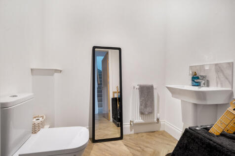 WC/Cloakroom