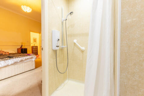 En-Suite Shower R...