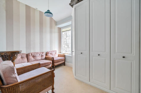Bedroom 3 / Study
