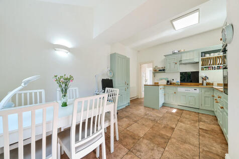 Kitchen/Dining Ro...