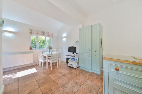 Kitchen/Dining Ro...