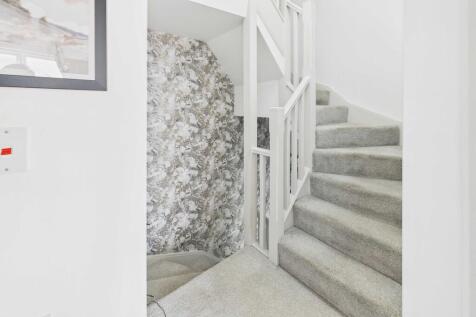 First Floor Landi...