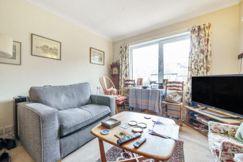 Living/Dining Roo...