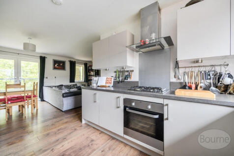 f31741ff-552e-4a6...