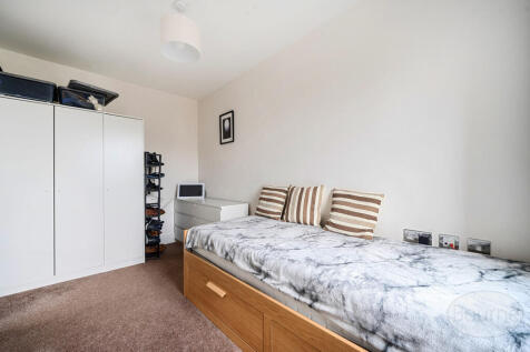 40b357fa-58a9-454...