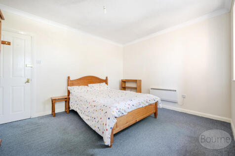 d84721b8-a406-476...