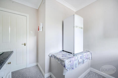 d40044ea-9825-41d...