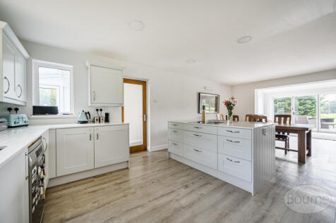 b6ce83c8-bc9c-410...