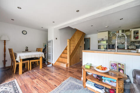 e0f2082e-ab3b-489...