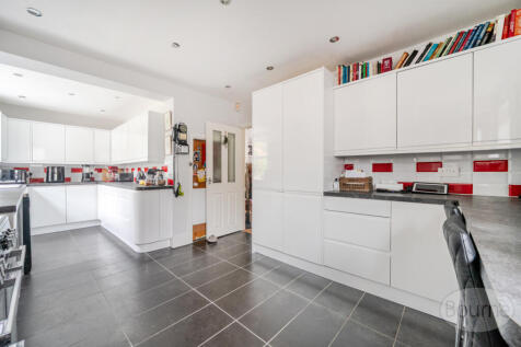 e716ae61-be10-40d...