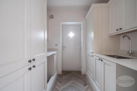 0ead5777-5aba-495...