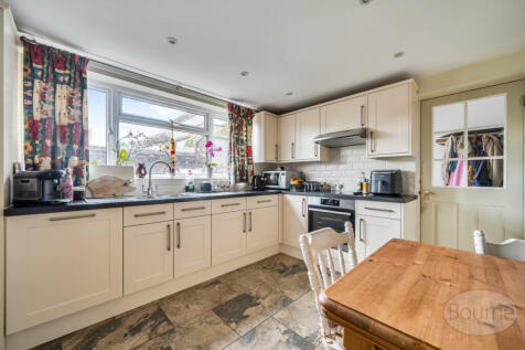 e77d399b-2220-4f9...