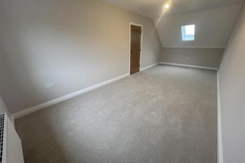 8 - Room 2.jpg