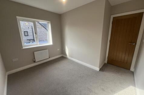 10 - Room 3.jpg