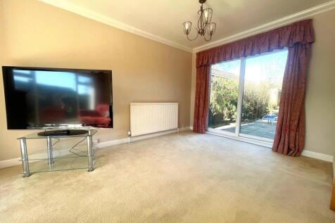 Dining Room 1.jpg