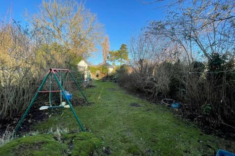 GARDEN REAR.jpg