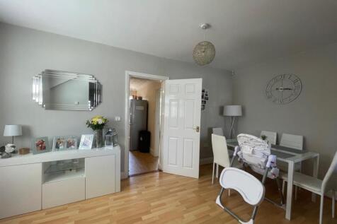 Dining Area.jpg