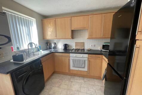 Kitchen 2.jpg