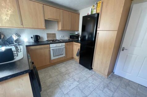 Kitchen 1.jpg